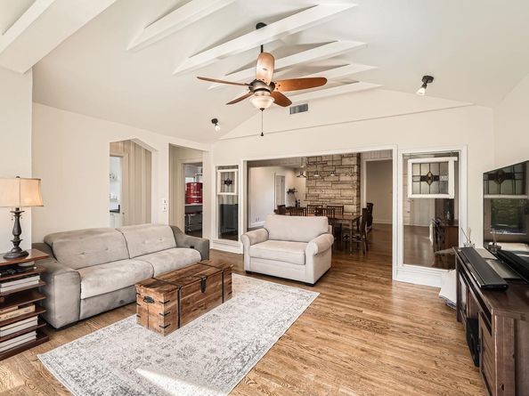 811 E 45th ST, Austin TX 78751