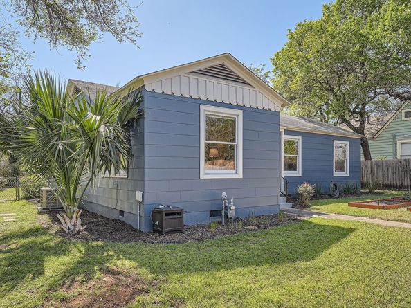 811 E 45th ST, Austin TX 78751