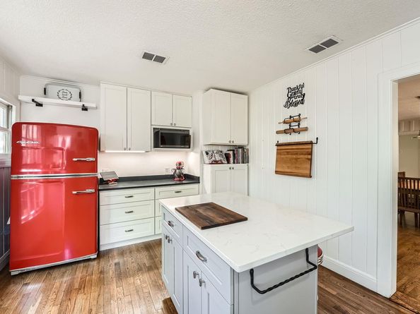 811 E 45th ST, Austin TX 78751