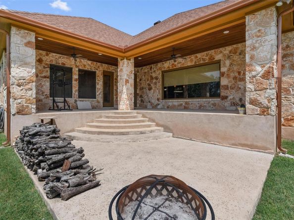 141 Canyon Oak LOOP, Georgetown TX 78633