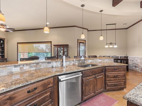 141 Canyon Oak LOOP, Georgetown TX 78633