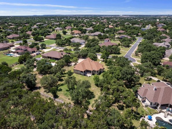 141 Canyon Oak LOOP, Georgetown TX 78633