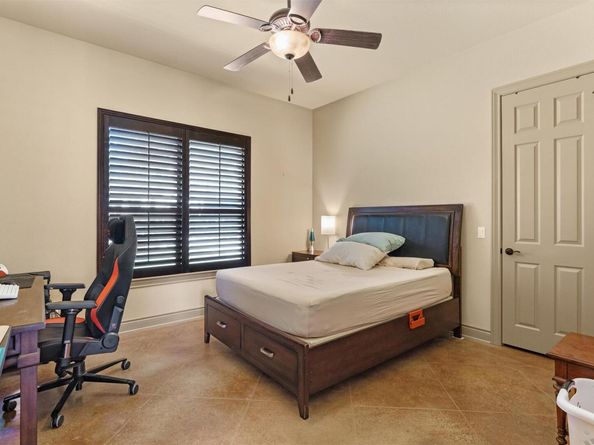 141 Canyon Oak LOOP, Georgetown TX 78633