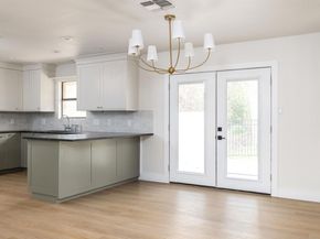 8205 Alabama DR, Austin TX 78745