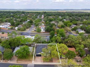 7504 Whispering Oaks DR, Austin TX 78745