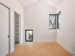 208 El Paso ST, Austin TX 78704