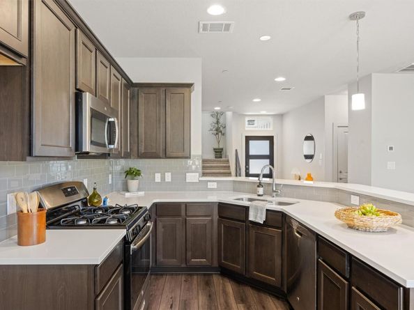 2056 Local Rebel LOOP, Leander TX 78641