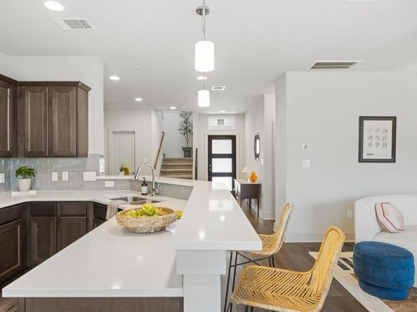 2056 Local Rebel LOOP, Leander TX 78641
