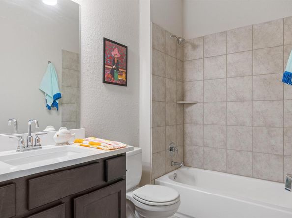 2056 Local Rebel LOOP, Leander TX 78641