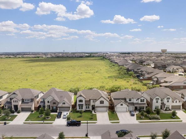 216 Rieti PKWY, Liberty Hill TX 78642