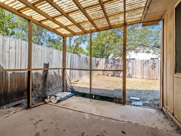 1808 Heatherglen LN, Austin TX 78758