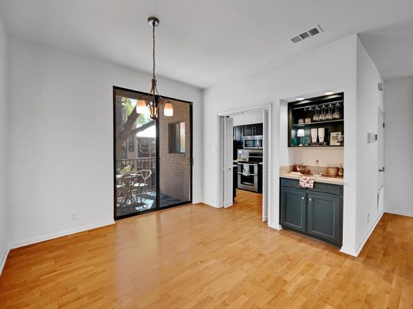 611 E 45th ST 15, Austin TX 78751