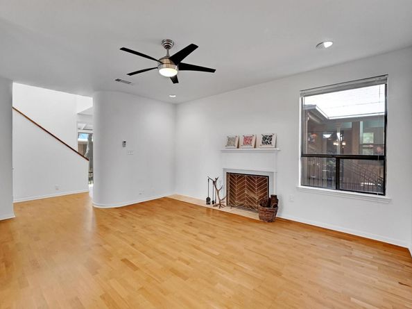611 E 45th ST 15, Austin TX 78751