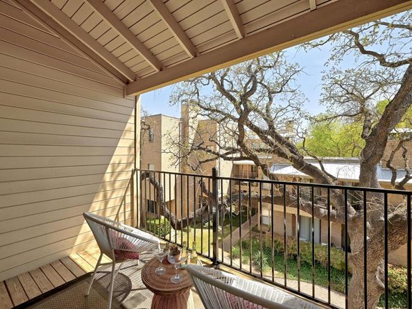611 E 45th ST 15, Austin TX 78751