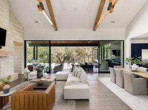 6037 W Verandero CT, Austin TX 78738