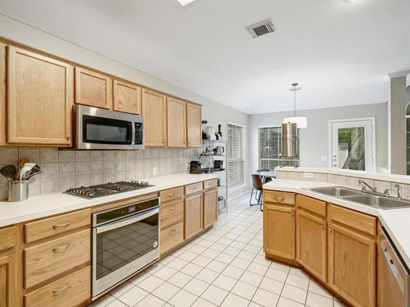 5405 Apache Creek CV, Austin TX 78735
