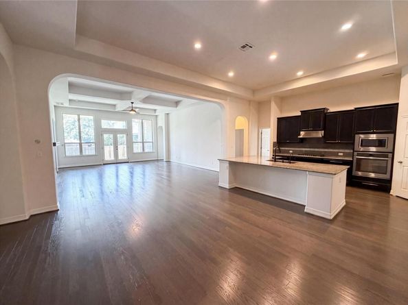 1604 Hollowback DR, Leander TX 78641