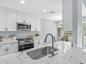3915 Hillside DR, Round Rock TX 78681