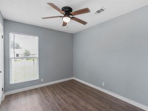 3915 Hillside DR, Round Rock TX 78681