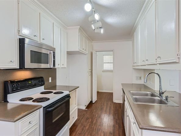 3845 Ranch Road 2222 DR 24, Austin TX 78731