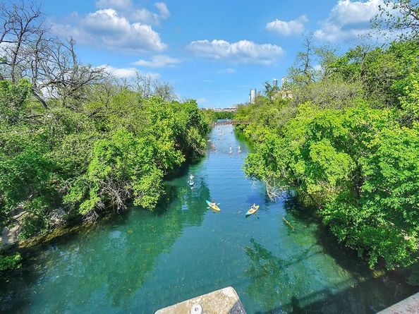 1900 Barton Springs RD 4013, Austin TX 78704