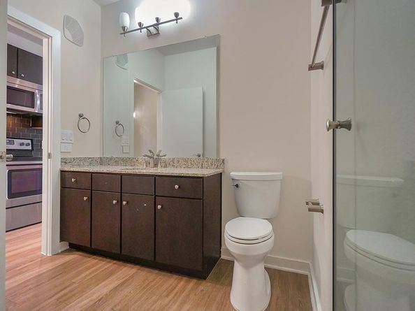1900 Barton Springs RD 4013, Austin TX 78704