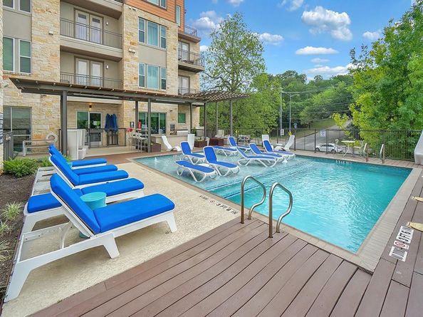 1900 Barton Springs RD 4013, Austin TX 78704