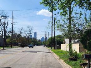 2904 E 2nd ST, Austin TX 78702