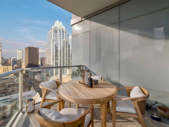 200 Congress Ave 18AE, Austin TX 78701