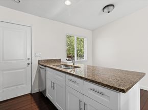 6305 Vioitha DR B, Austin TX 78723