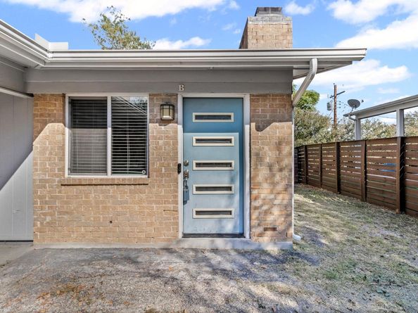 6305 Vioitha DR B, Austin TX 78723