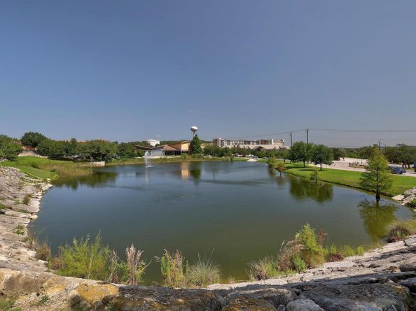 102 Rivulet LN, Lakeway TX 78738