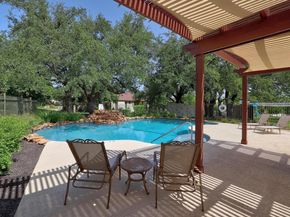 102 Rivulet LN, Lakeway TX 78738