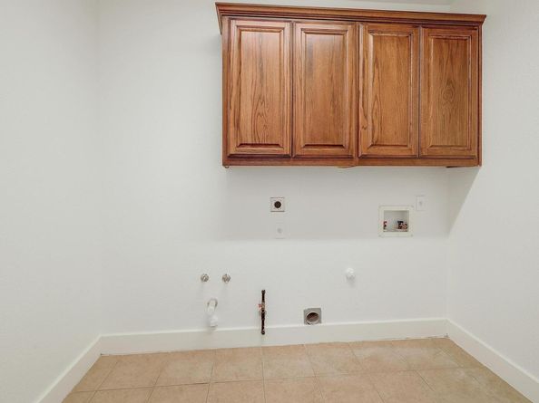 102 Rivulet LN, Lakeway TX 78738