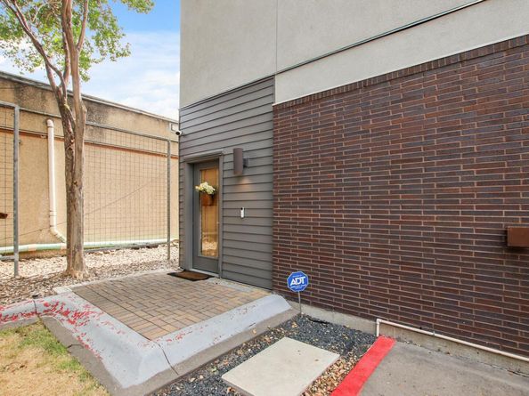 1702 S Lamar BLVD 3, Austin TX 78704