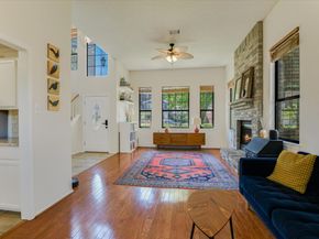 1104 Crestview ST, Round Rock TX 78681