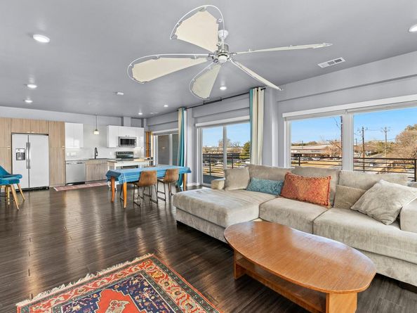 4361 S Congress Ave 301, Austin TX 78745