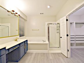 1933 Chasewood DR, Austin TX 78727