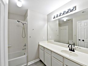 1933 Chasewood DR, Austin TX 78727