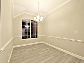 1933 Chasewood DR, Austin TX 78727