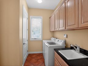 2305 Barton Creek BLVD 40, Austin TX 78735