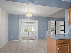 13108 Lamplight Village Ave, Austin TX 78727
