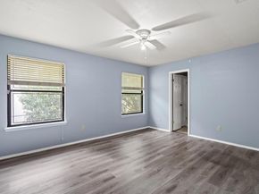 13108 Lamplight Village Ave, Austin TX 78727
