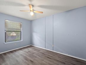 13108 Lamplight Village Ave, Austin TX 78727