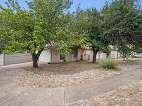 13108 Lamplight Village Ave, Austin TX 78727