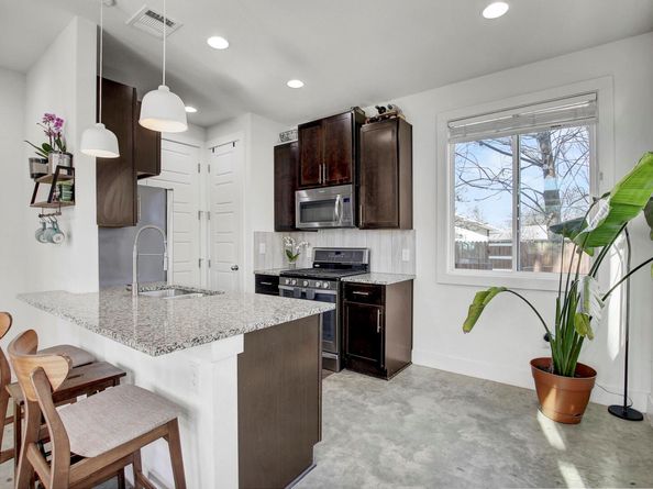 2512 Wheless LN 5, Austin TX 78723