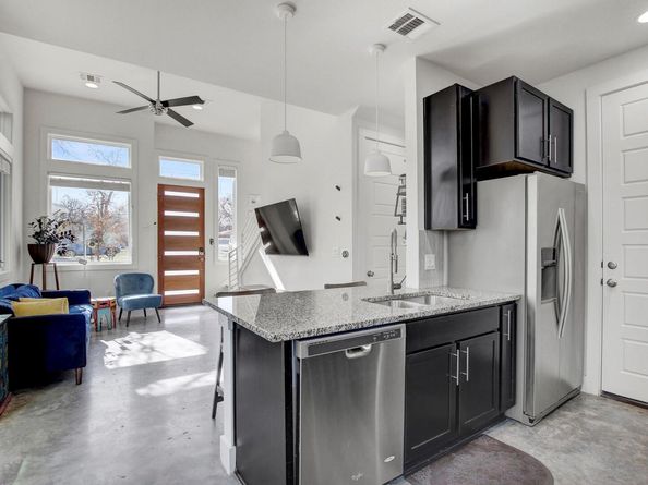 2512 Wheless LN 5, Austin TX 78723