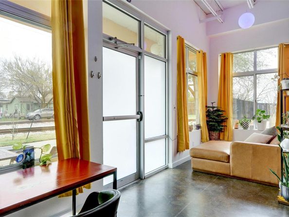2401 E 6th ST 5068, Austin TX 78702