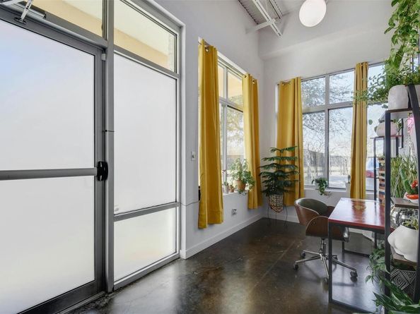 2401 E 6th ST 5068, Austin TX 78702