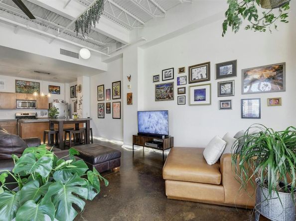 2401 E 6th ST 5068, Austin TX 78702
